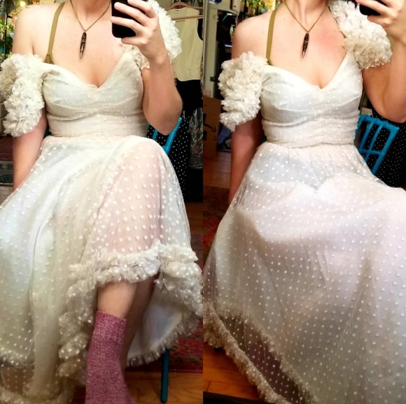 Check out my vintage closet! - Picture 16 of 16